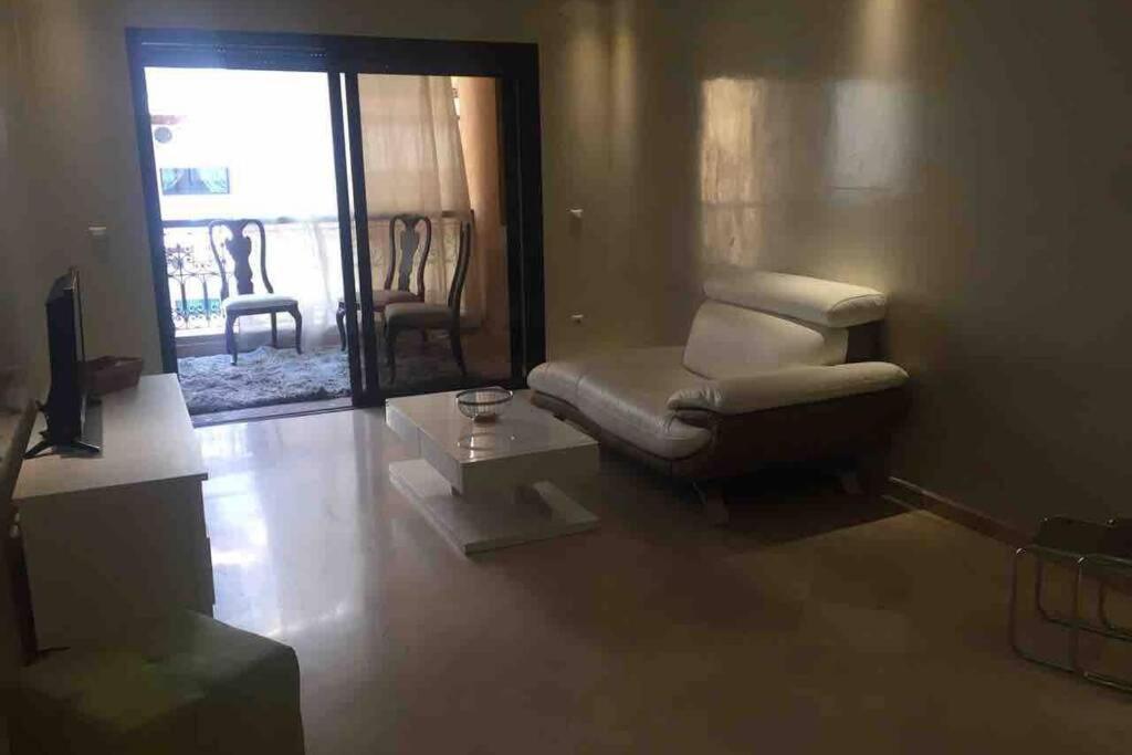 Appartement Tout Confort Avec Possibilite Transport Aeroport Marrakesh Ngoại thất bức ảnh